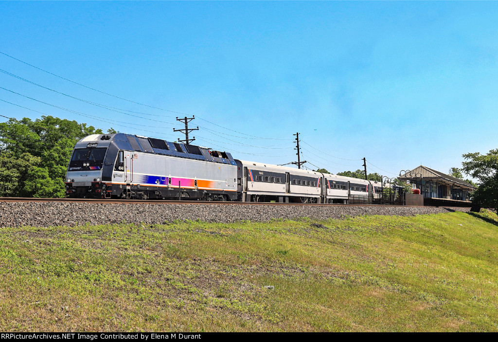 NJT 4548 on Train 5515